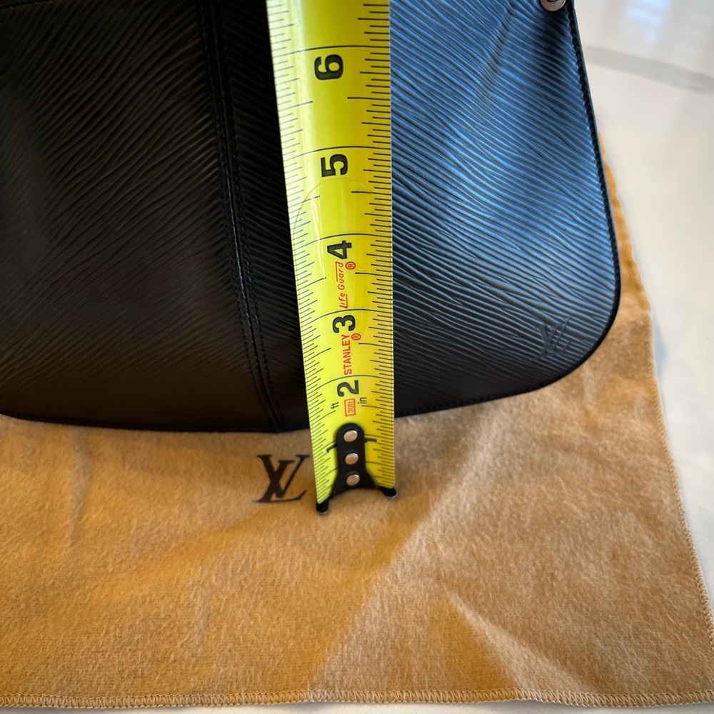 Louis Vuitton Epi Leather Demi Lune Pochette with dust bag - Picture 9 of 14